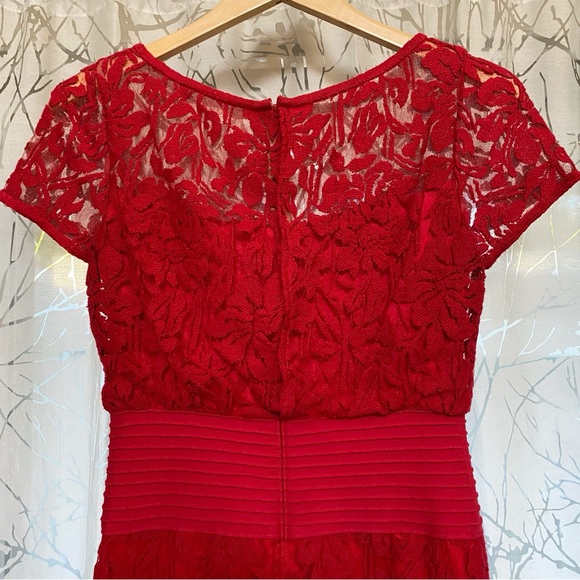 TADASHI SHOJI RED PLEATED BLOUSON WAIST SHEER EMBROIDERED LACE CAP SLEEVE DRESS - Picture 8 of 16